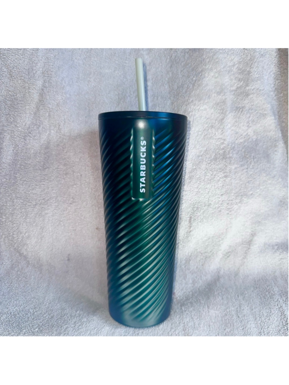 NWT 2022 Starbucks Tumbler Green Spiral Metal Cold Cup Venti 24oz W/Straw